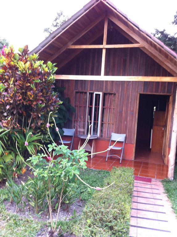 Hotel Villas Vista Arenal La Fortuna Buitenkant foto