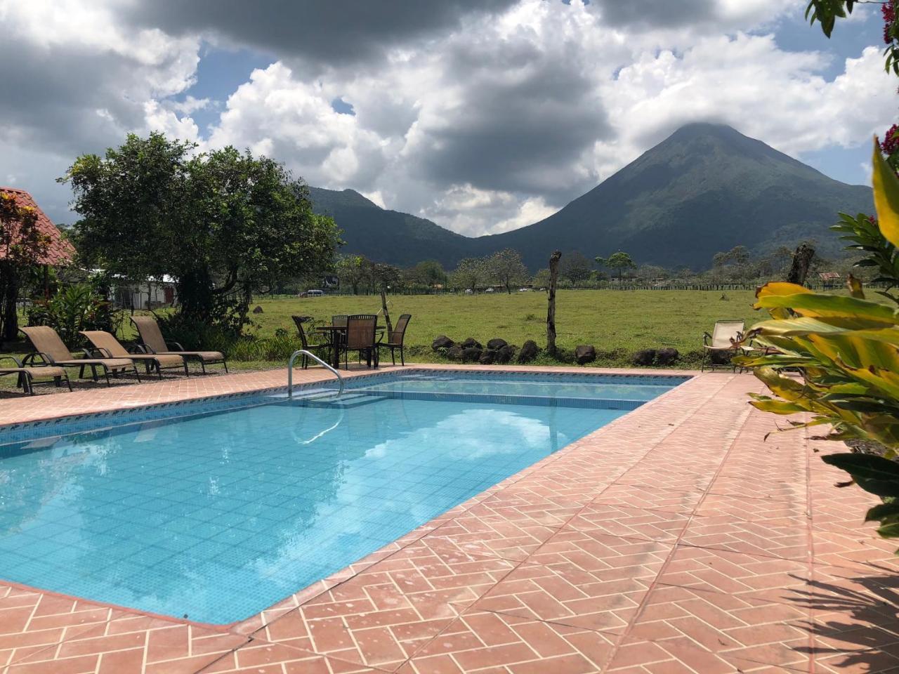 Hotel Villas Vista Arenal La Fortuna Buitenkant foto